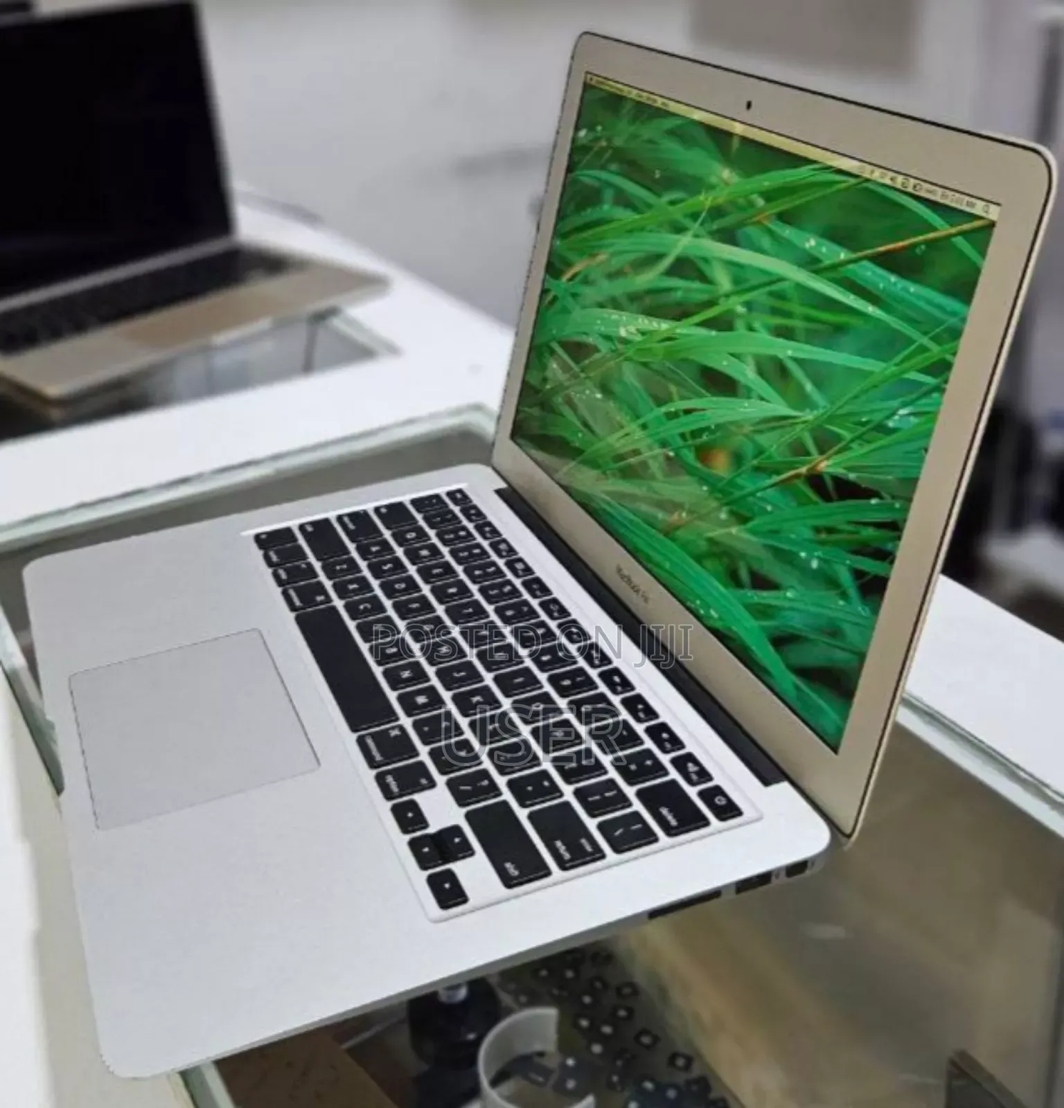 New Laptop Apple MacBook Air 2015 8GB Intel Core I5 SSD 256GB