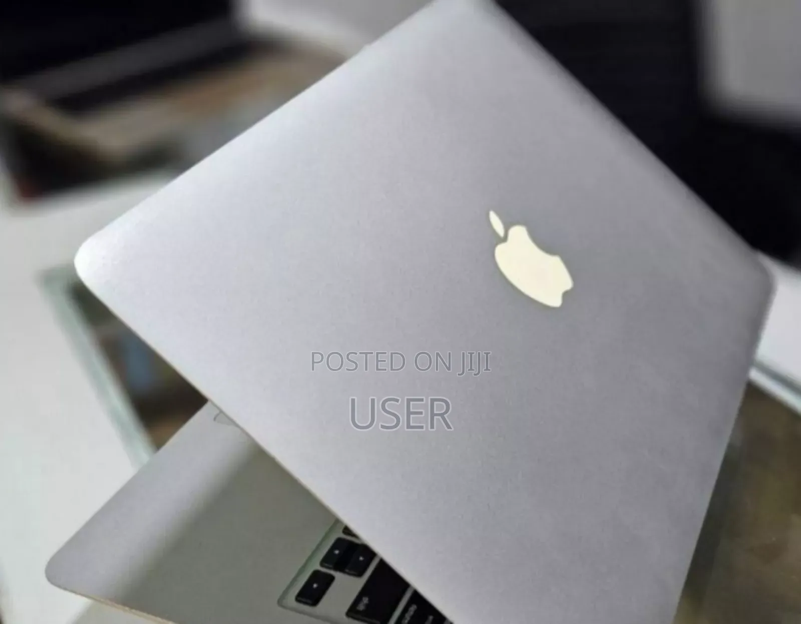 New Laptop Apple MacBook Air 2011 4GB Intel Core I5 SSD 128GB