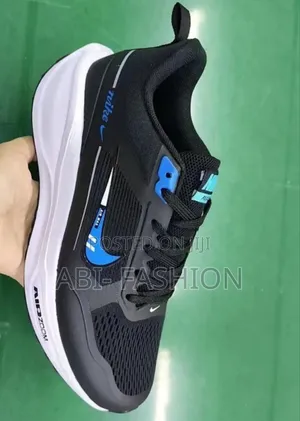 Nike Zoom Walk Comfort