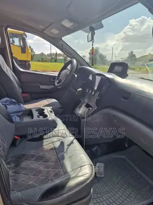 Hyundai Starex 2012 Silver