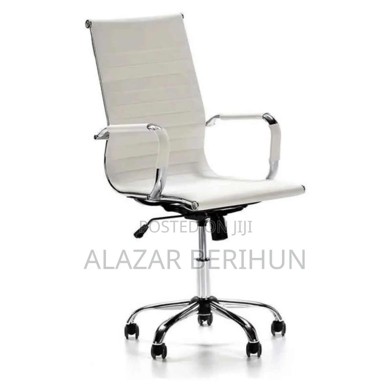 More Relaxed Managerial Office Chair