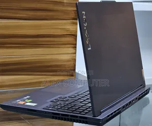 New Laptop Lenovo Legion 5 16GB AMD Ryzen 7 SSD 512GB