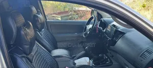 Toyota Hilux 2010 Silver