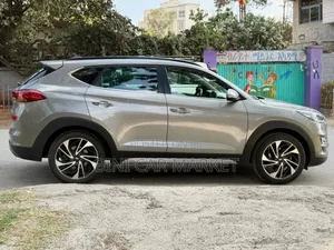 Hyundai Tucson SE FWD 2020 Silver
