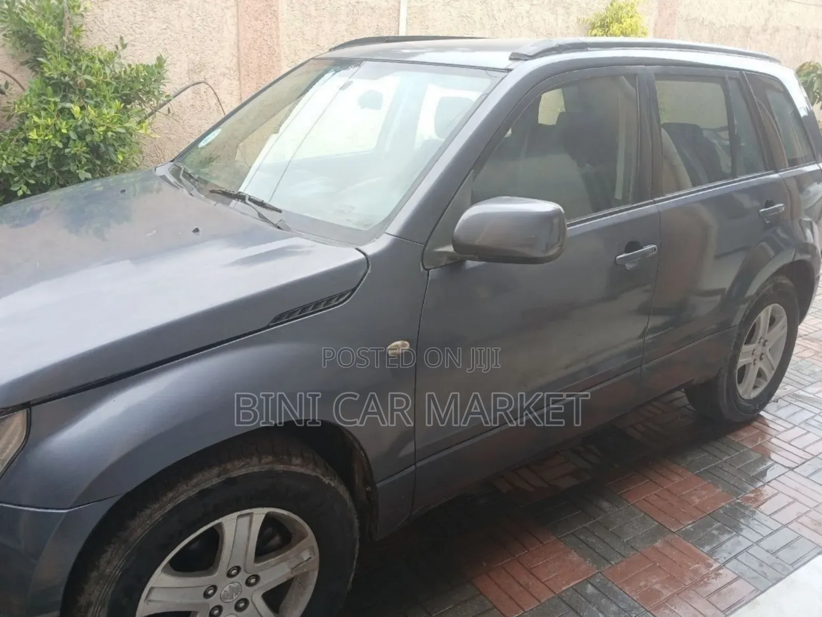 Suzuki Grand Vitara 2011 Gray