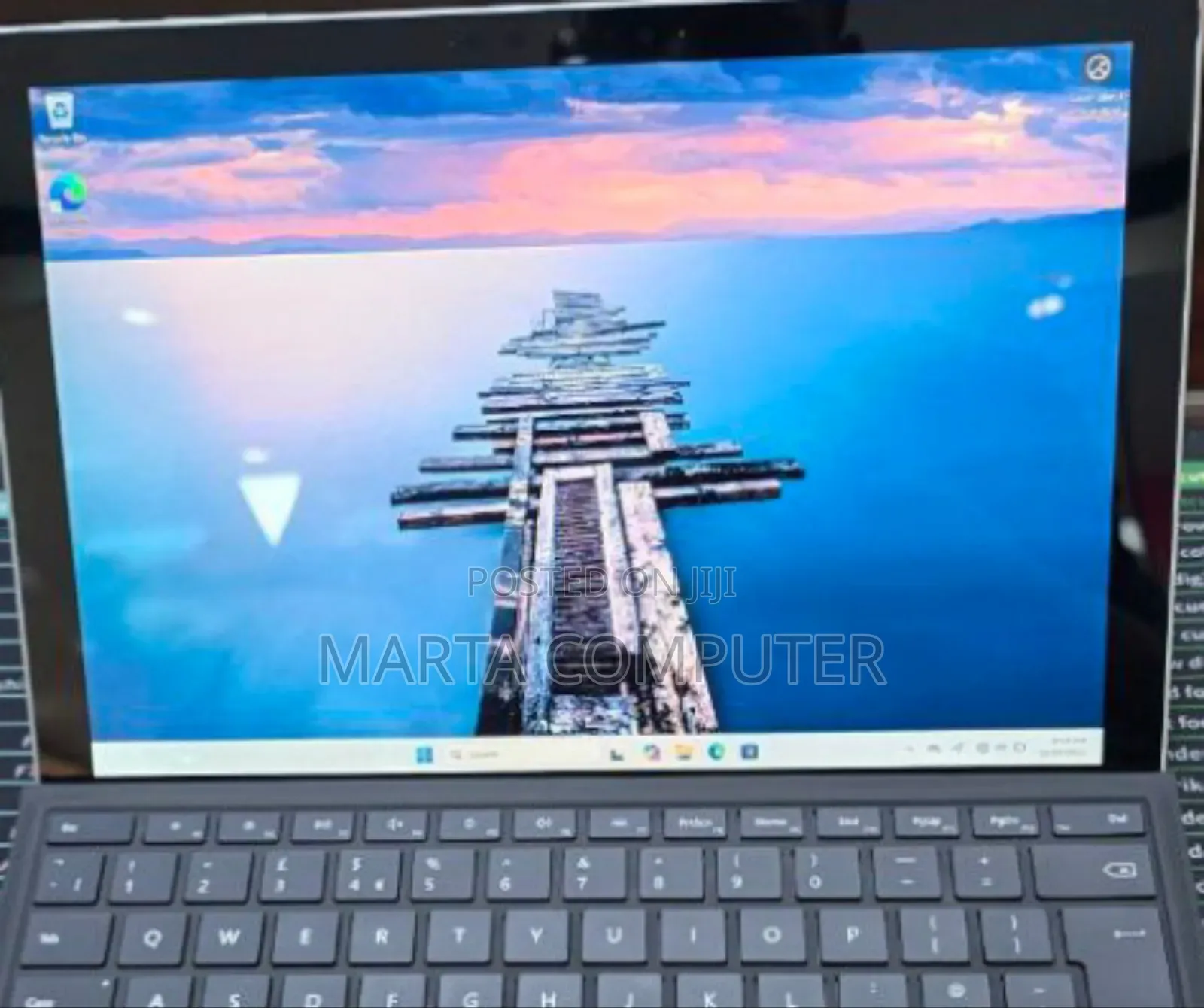 New Laptop Microsoft Surface Pro 7 8GB Intel Core I5 SSD 256GB