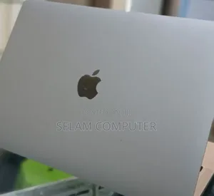 New Laptop Apple MacBook Pro 2022 M2 8GB Apple M2 SSD 256GB