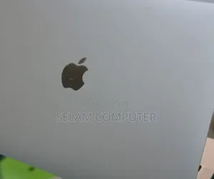 New Laptop Apple MacBook Pro 2022 M2 8GB Apple M2 SSD 256GB