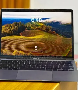 New Laptop Apple MacBook Air 2020 M1 8GB Intel Core I5 SSD 256GB