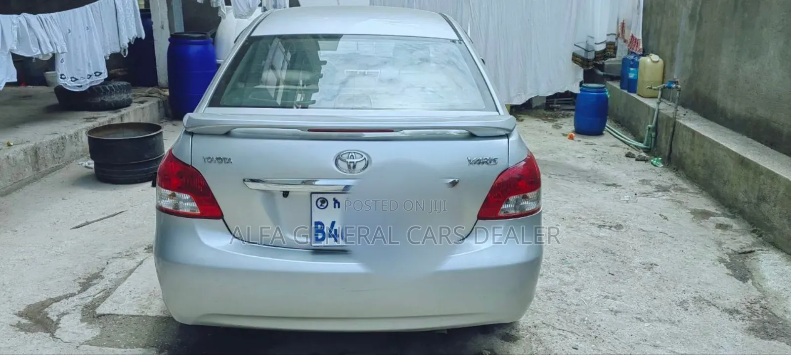 Toyota Yaris 2011 Silver