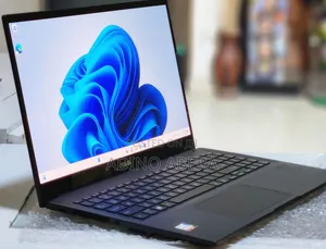 New Laptop Asus 16GB Intel Core I9 SSD 1T