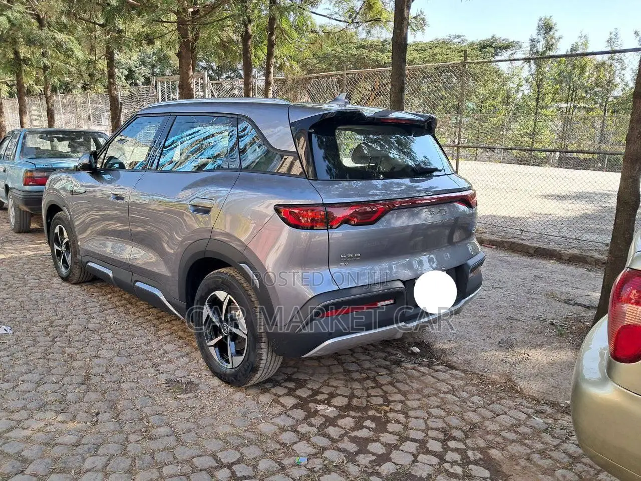 BYD Yuan Up 45 kWh FWD 2024 Gray