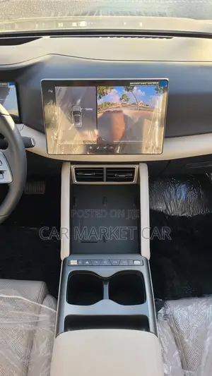 BYD Yuan Up 45 kWh FWD 2024 Gray