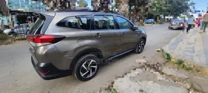 Toyota Rush 2022 Gray