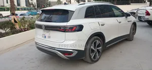 Volkswagen ID.6 2023 White