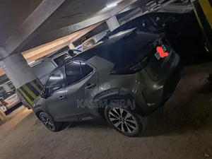 Toyota Yaris Cross 1.5 Hybrid AWD 2022 Gray