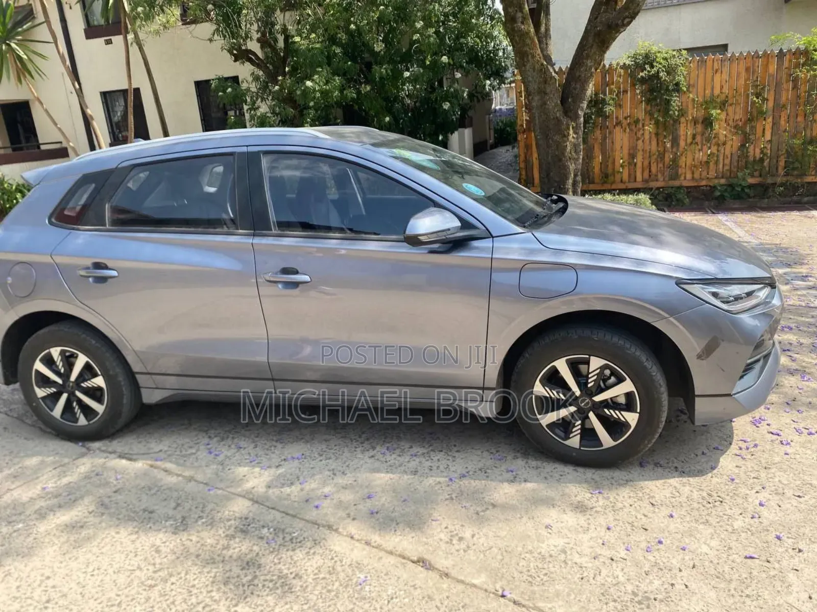BYD E2 43 kWh 94 hp FWD 2024 Gray