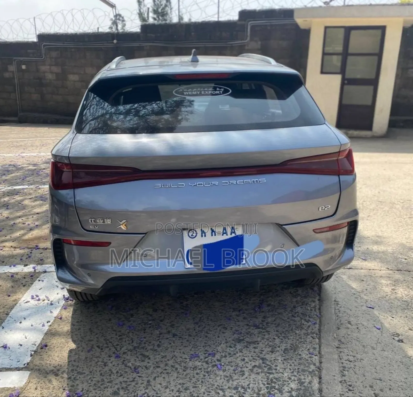 BYD E2 43 kWh 94 hp FWD 2024 Gray