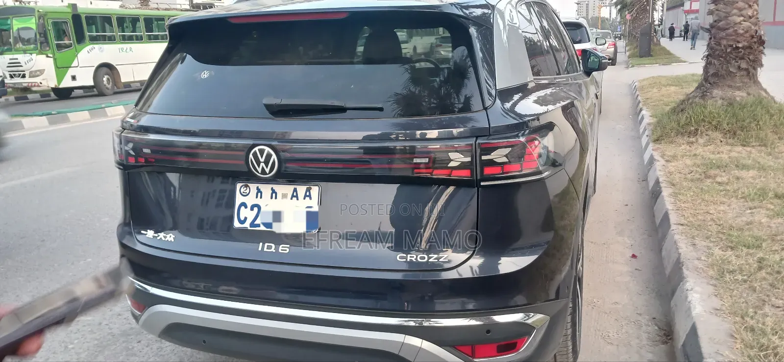 Volkswagen ID.6 2022 Blue