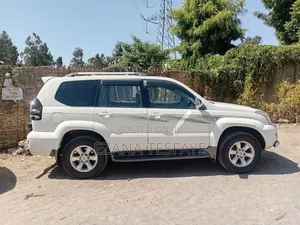 Toyota Land Cruiser 2003 White