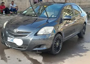 Toyota Yaris 2007 Gray