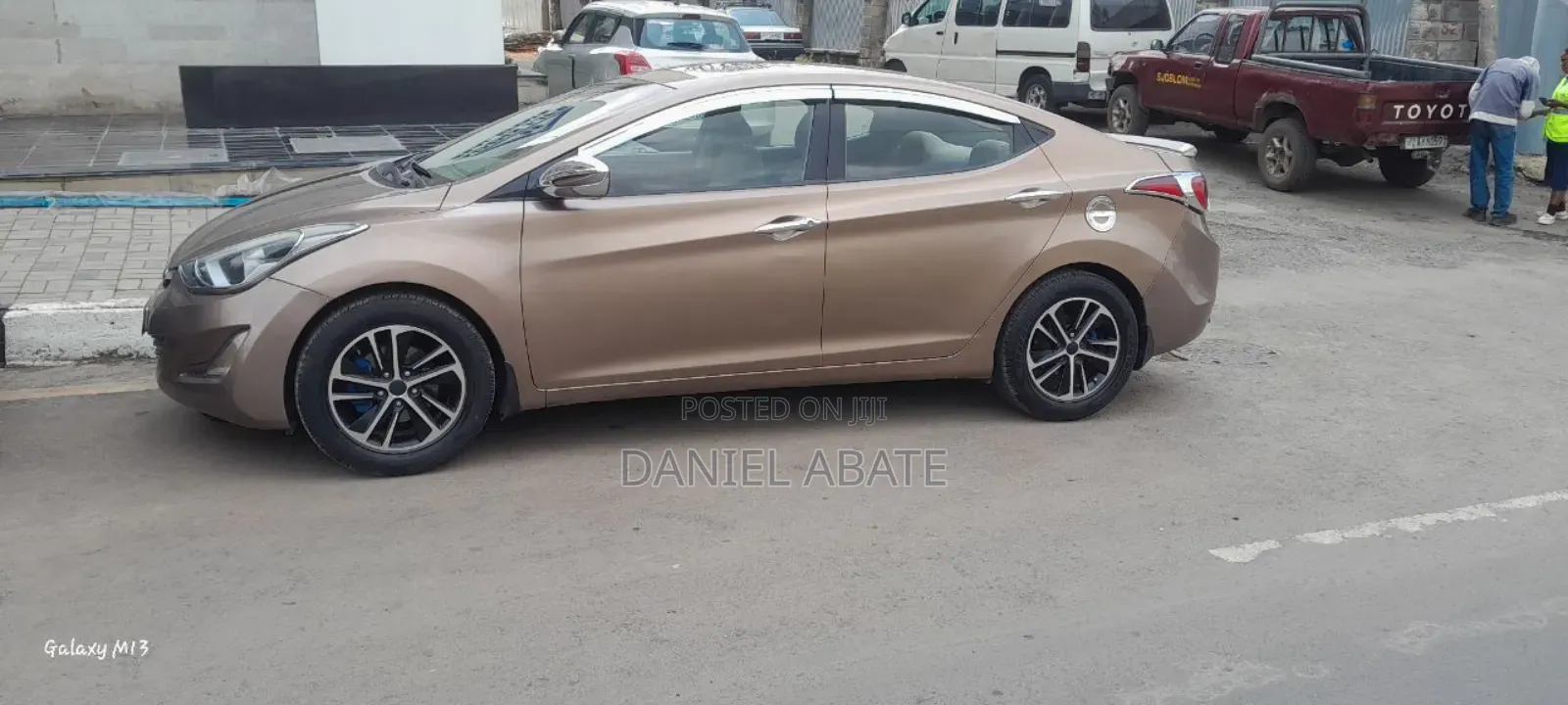 Hyundai Elantra 2015 Gold