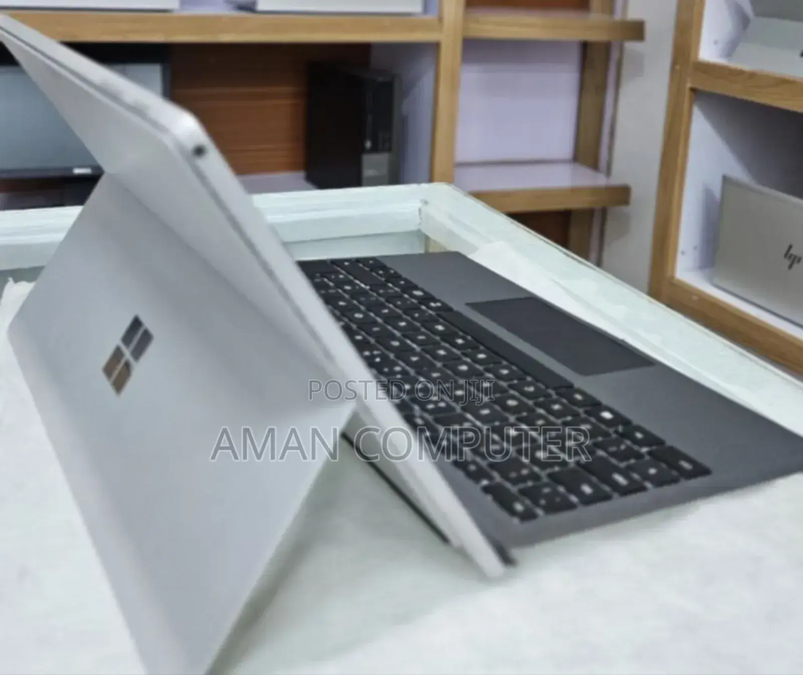 New Laptop Microsoft Surface Pro 7 16GB Intel Core I7 SSD 256GB