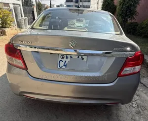 Suzuki Dzire 2022 Silver