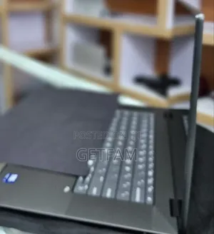 New Laptop HP OmniBook Ultra Flip 14" 16GB Intel Core Ultra 7 SSD 1T