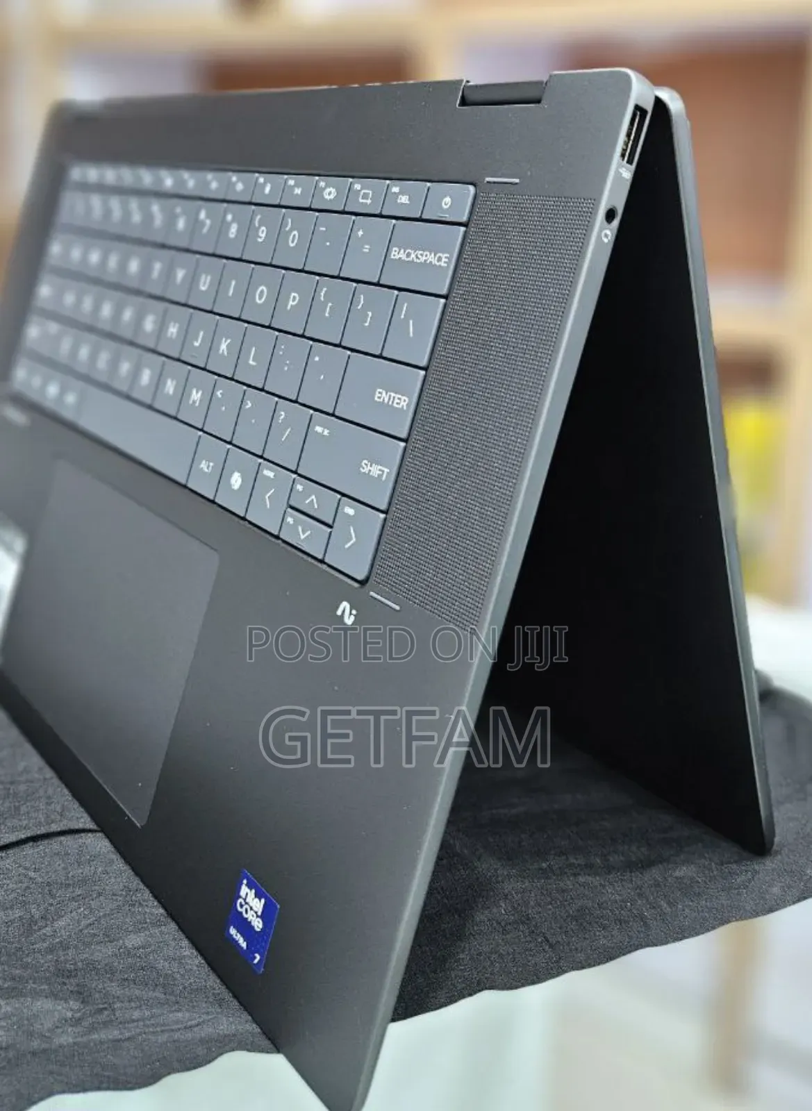 New Laptop HP OmniBook Ultra Flip 14" 16GB Intel Core Ultra 7 SSD 1T