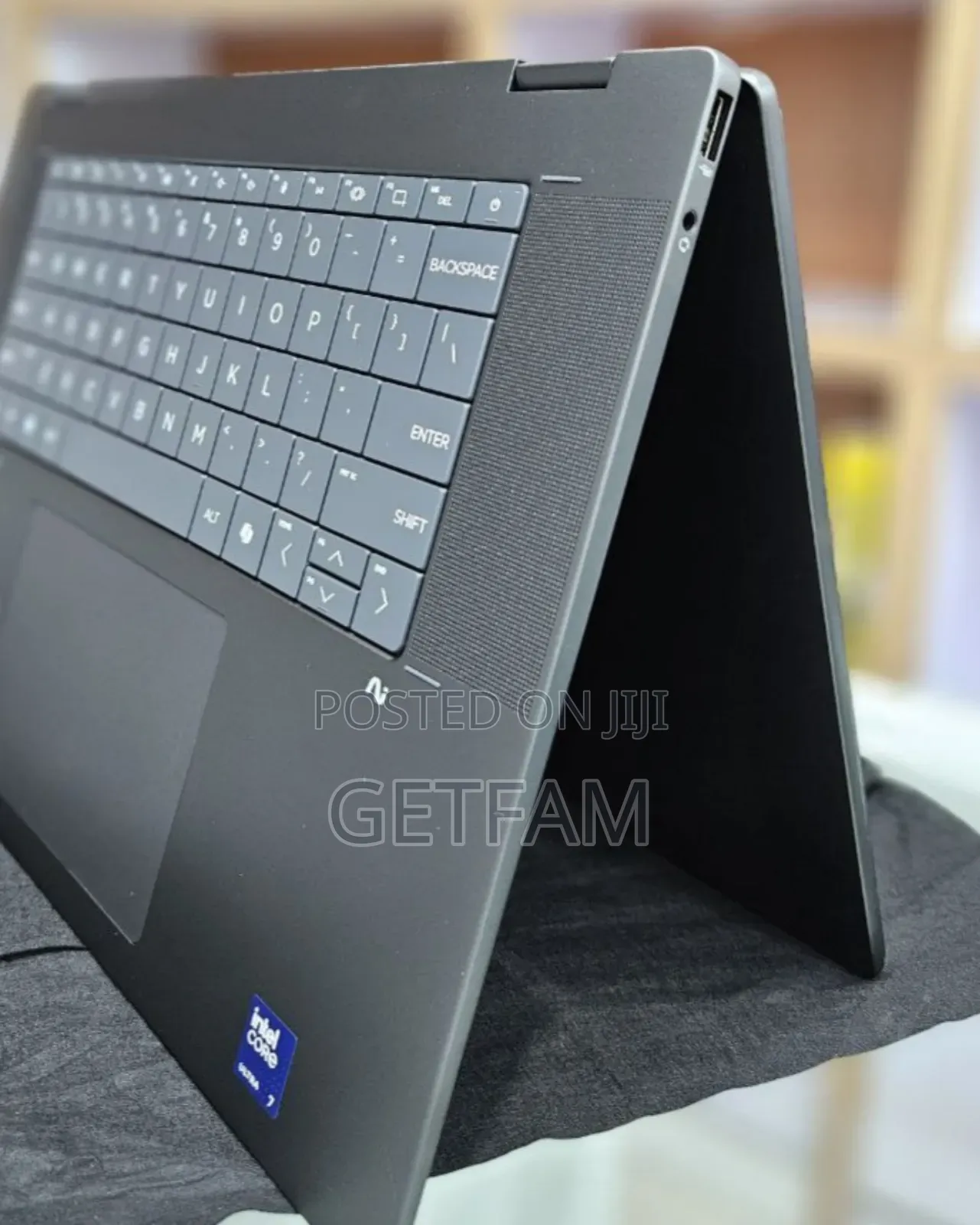 New Laptop HP OmniBook Ultra Flip 14" 16GB Intel Core Ultra 7 SSD 1T