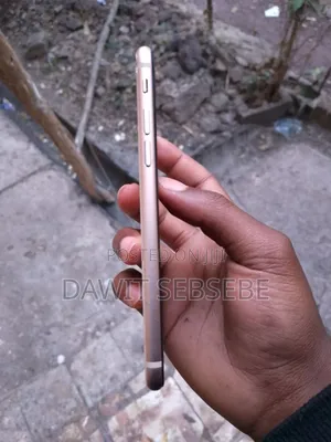 Apple iPhone 8 64 GB White