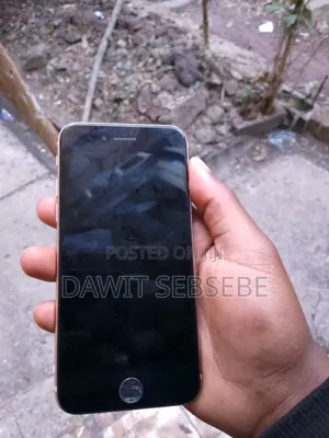 Apple iPhone 8 64 GB White