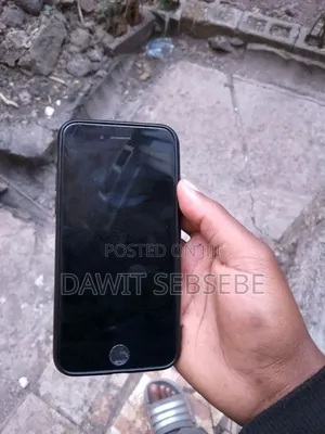 Apple iPhone 8 64 GB White