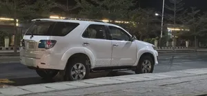Toyota Fortuner 2.7 AWD 2009 White