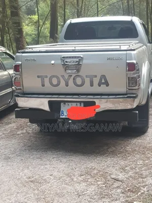 Toyota Hilux 2013 Silver