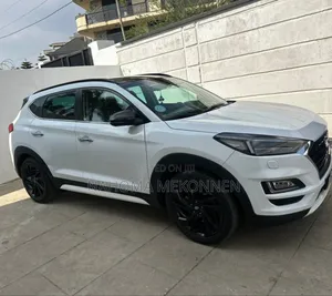 Hyundai Tucson 2019 White