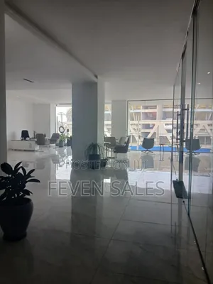 ሱቆችን እና አፓርትመንቶችን እየሸጥን እንገኛለን