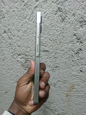 New Samsung Galaxy A06 128 GB Gold