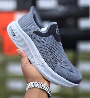 New Arrival Piersking Comfort Sneakers Made in Vietnam