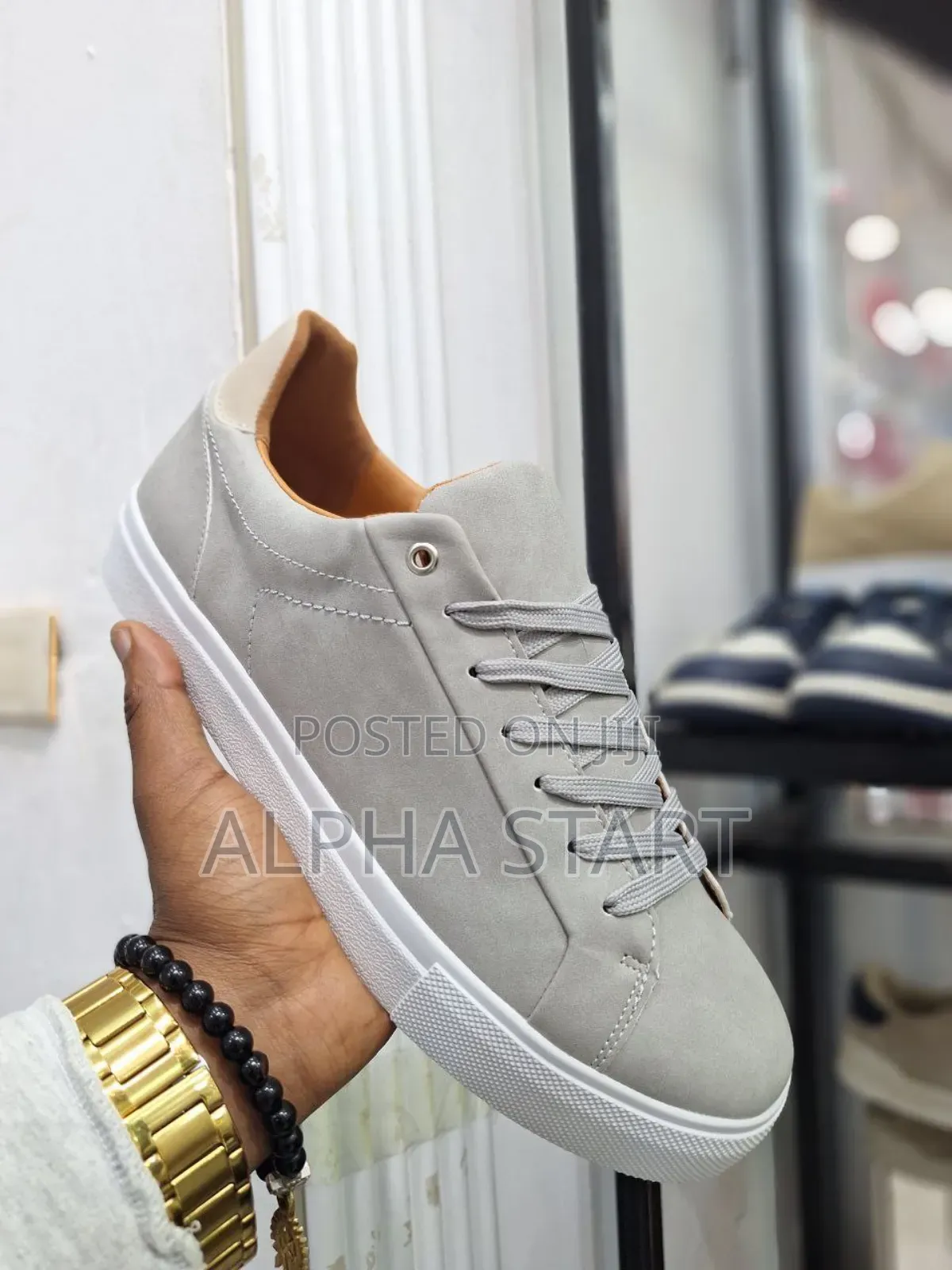 New Arrival Zara Flat Sneakers Made in Vietnam