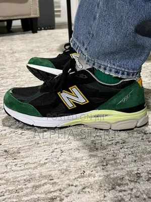 New Arrival New Balance Sneaker Made in Vietnam