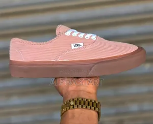 New Arrival Vans Flat Sneakers Made in Vietnam