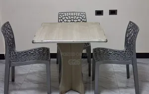 Table and Chairs Used for Cafe and Restaurants