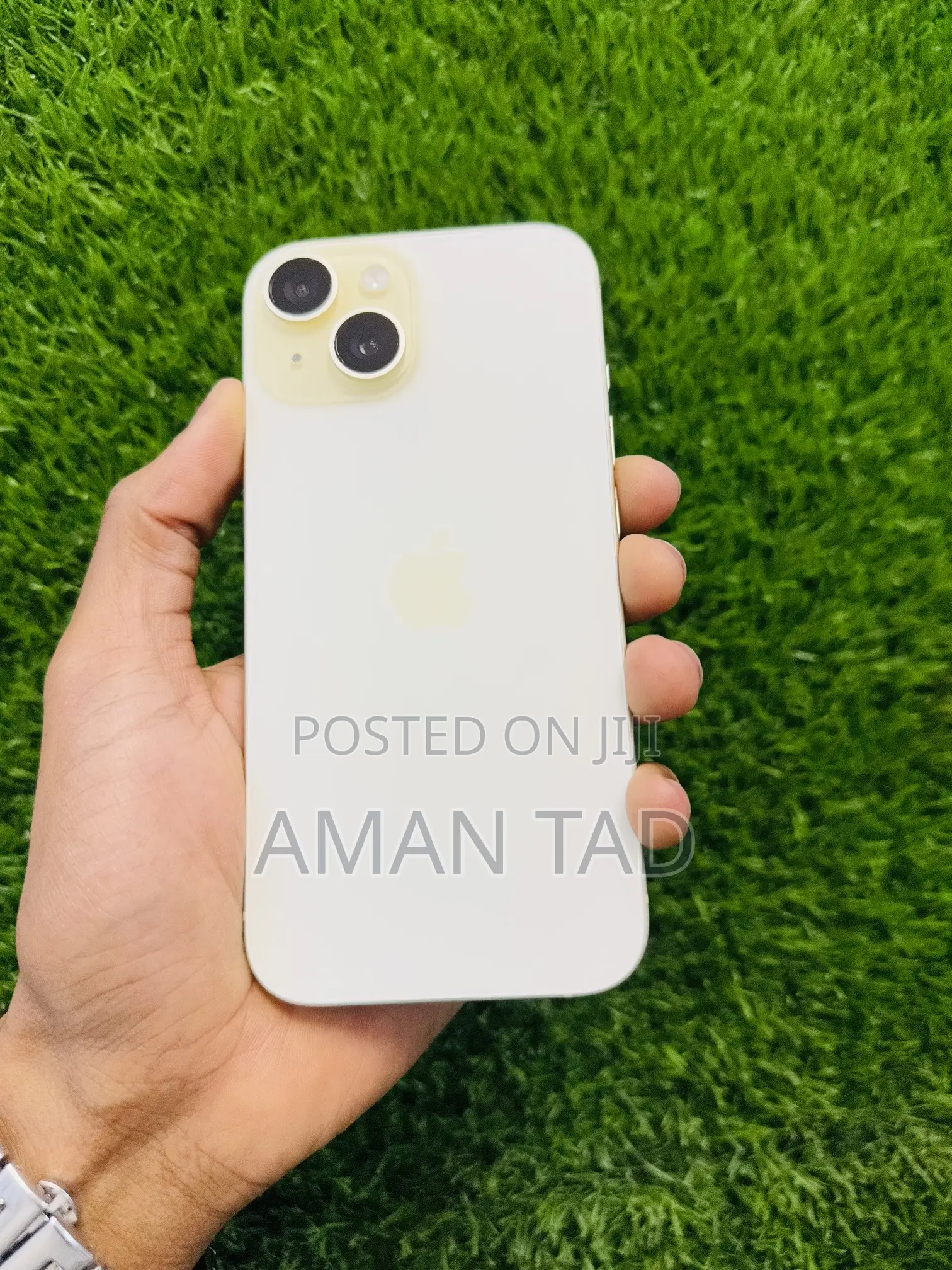 New Apple iPhone 15 128 GB Yellow