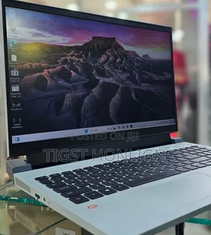 New Laptop Dell G15 5535 16GB Intel Core I7 SSD 512GB