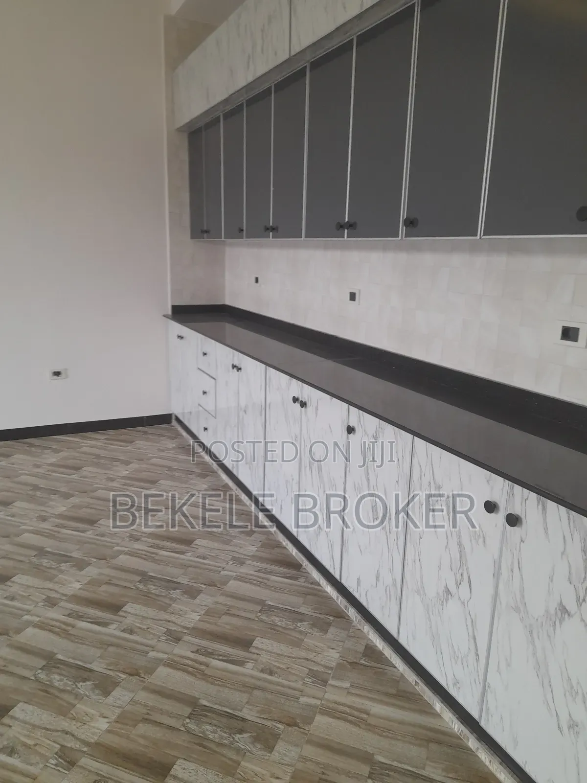 Furnished 6bdrm Villa in ቪለ, Bole for sale