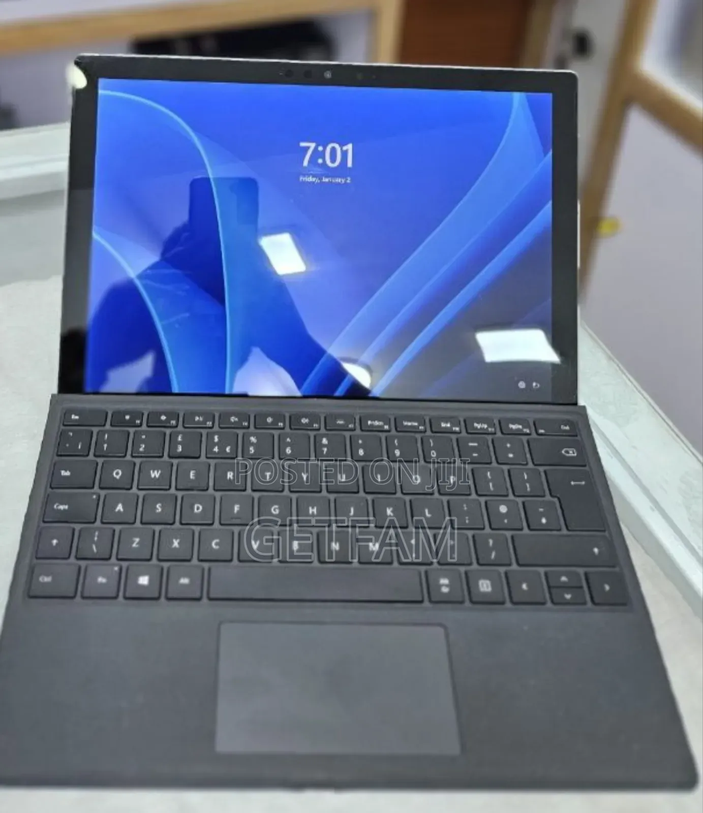 New Laptop Microsoft Surface 16GB Intel Core I7 SSD 256GB