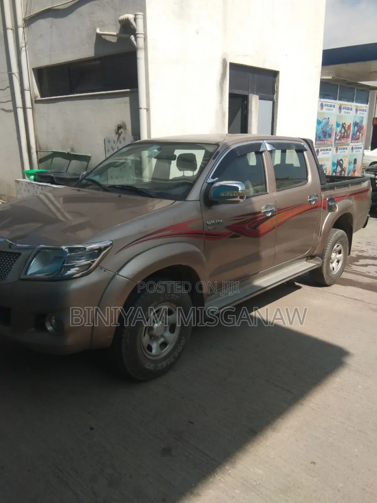 Toyota Hilux 2013 Gold