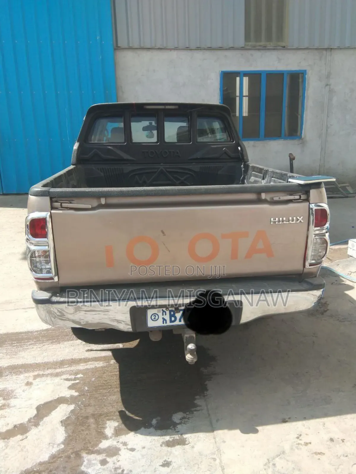 Toyota Hilux 2013 Gold